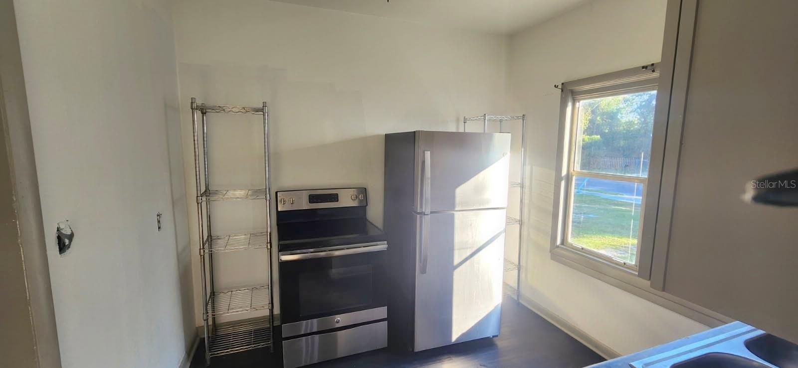 GROVE TERRACE - Residential Lease