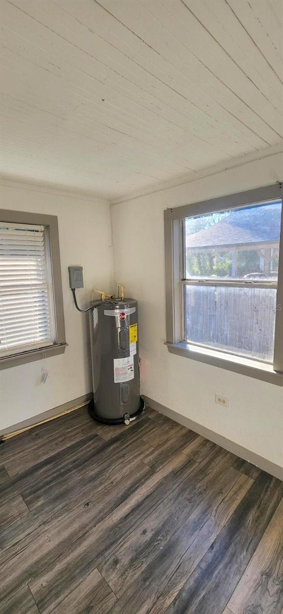 GROVE TERRACE - Residential Lease