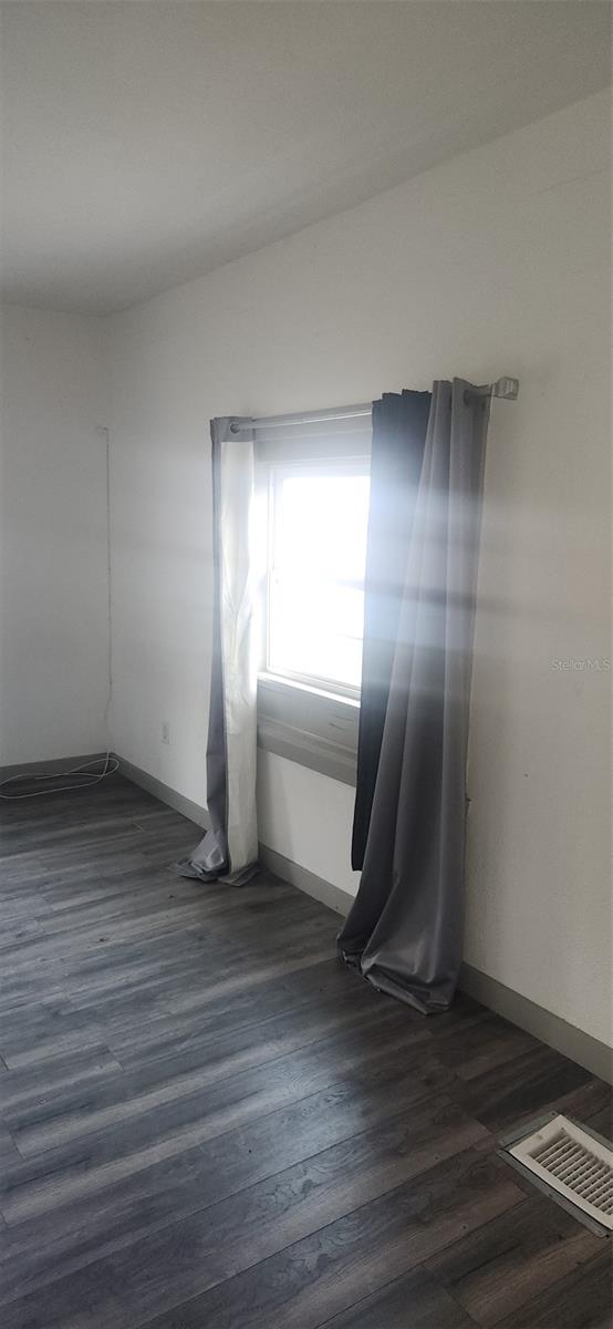 GROVE TERRACE - Residential Lease