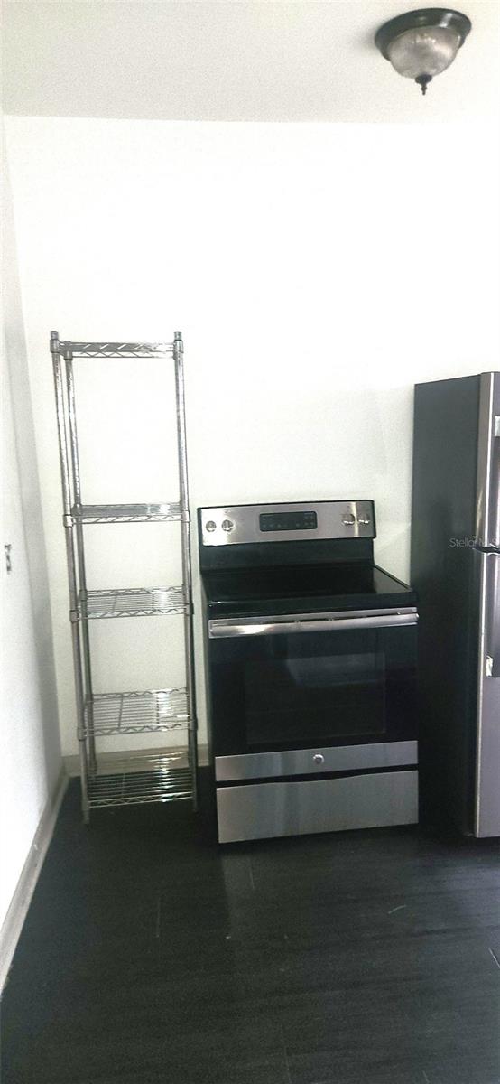 GROVE TERRACE - Residential Lease