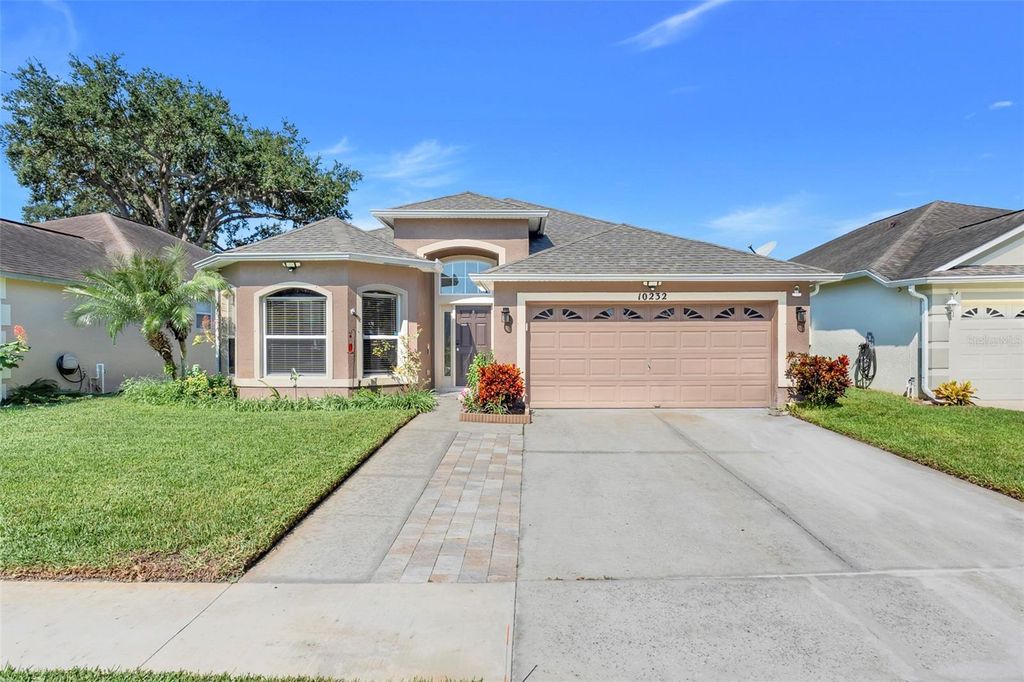 Photo of 10232 Andover Point Circle, Orlando, FL 32825 (MLS # O6400481)