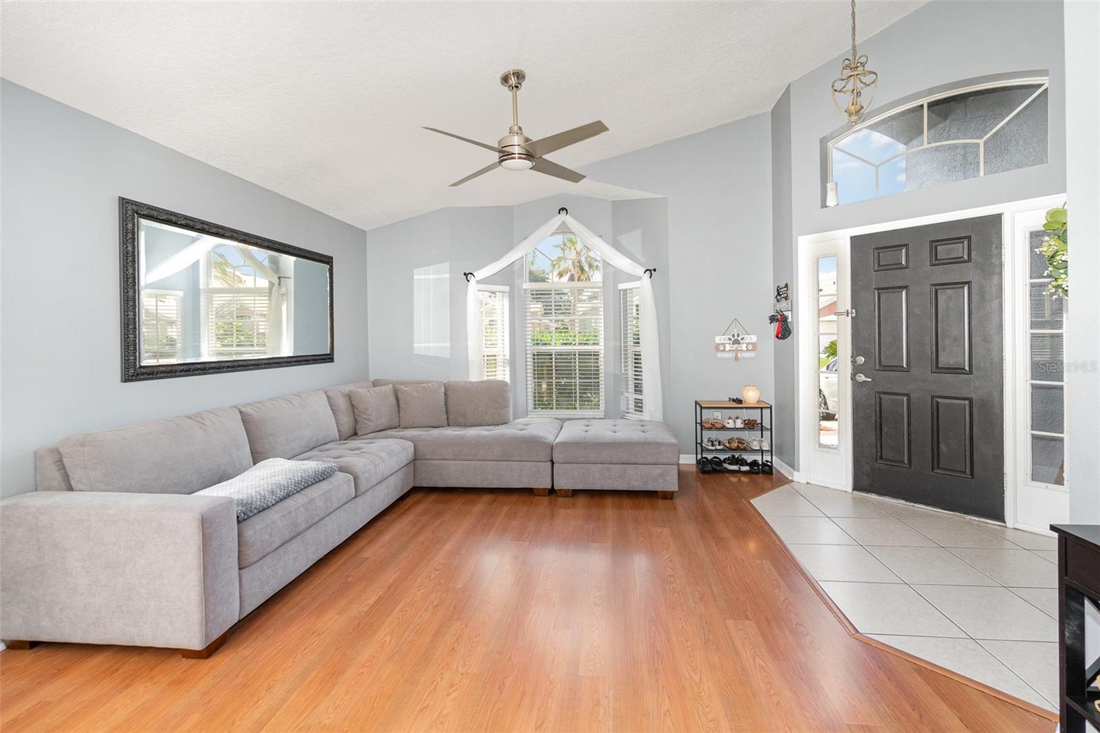 637 BLENHEIM LOOP