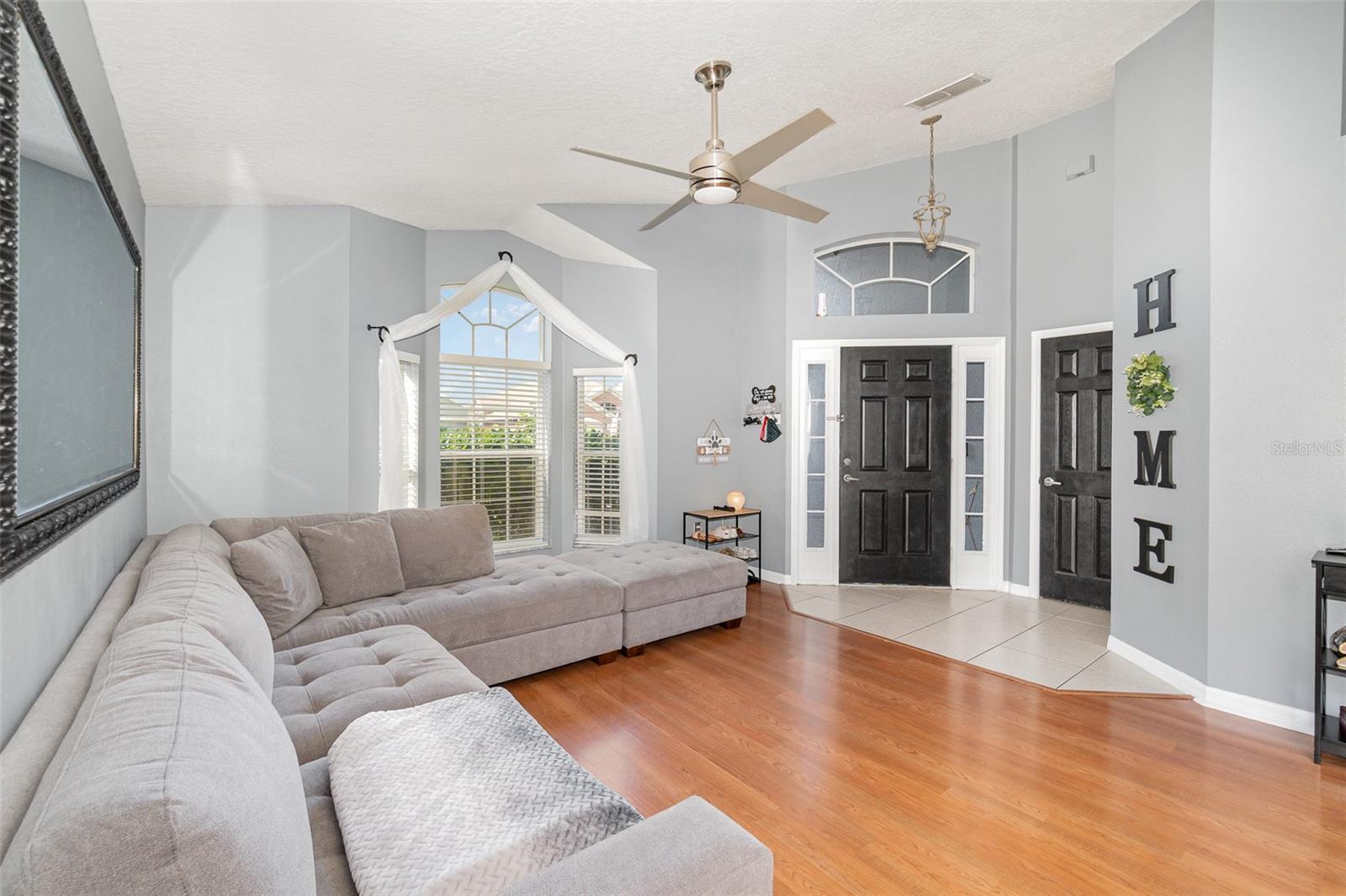 637 BLENHEIM LOOP