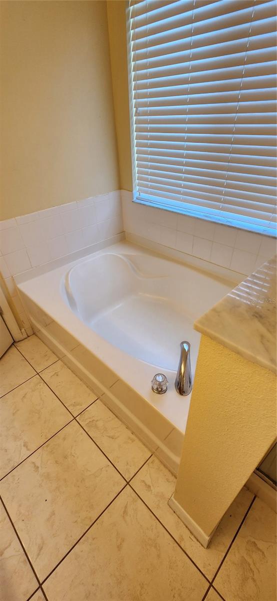 EAGLE CRK PH 01A - Residential Lease