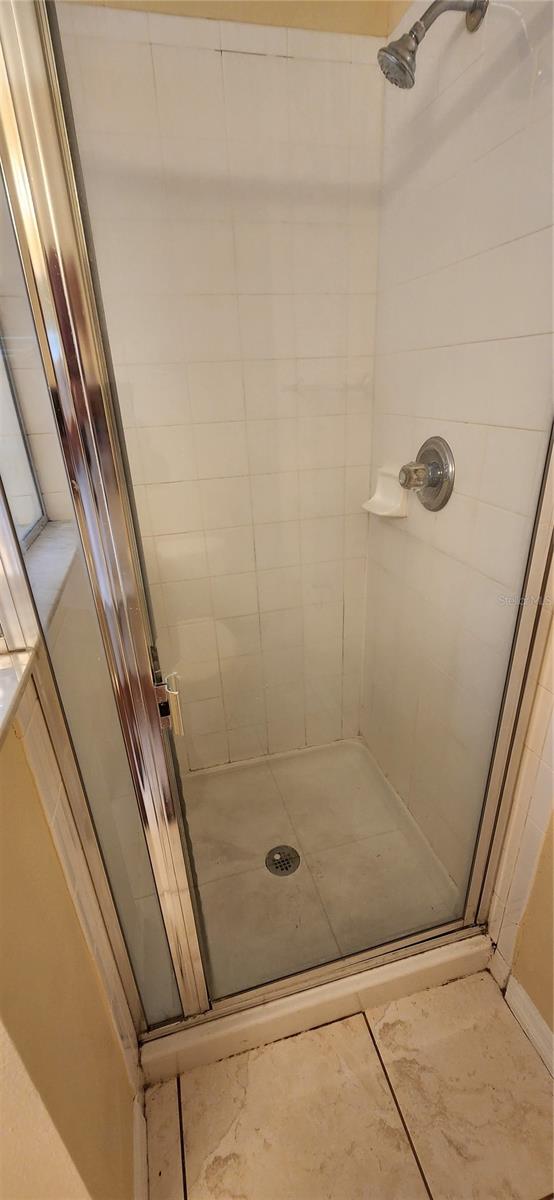 EAGLE CRK PH 01A - Residential Lease