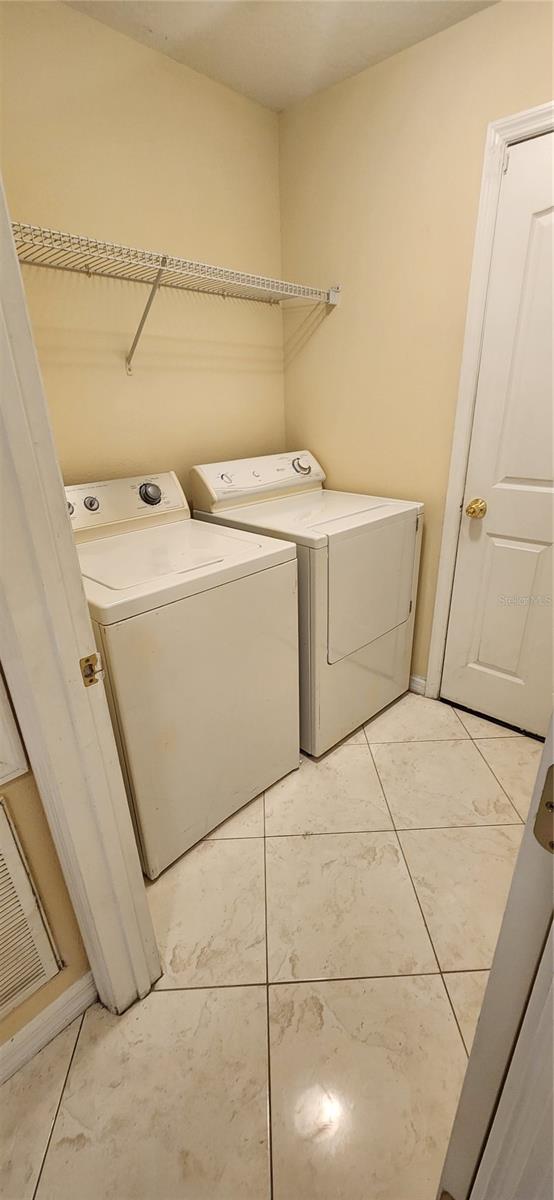 EAGLE CRK PH 01A - Residential Lease