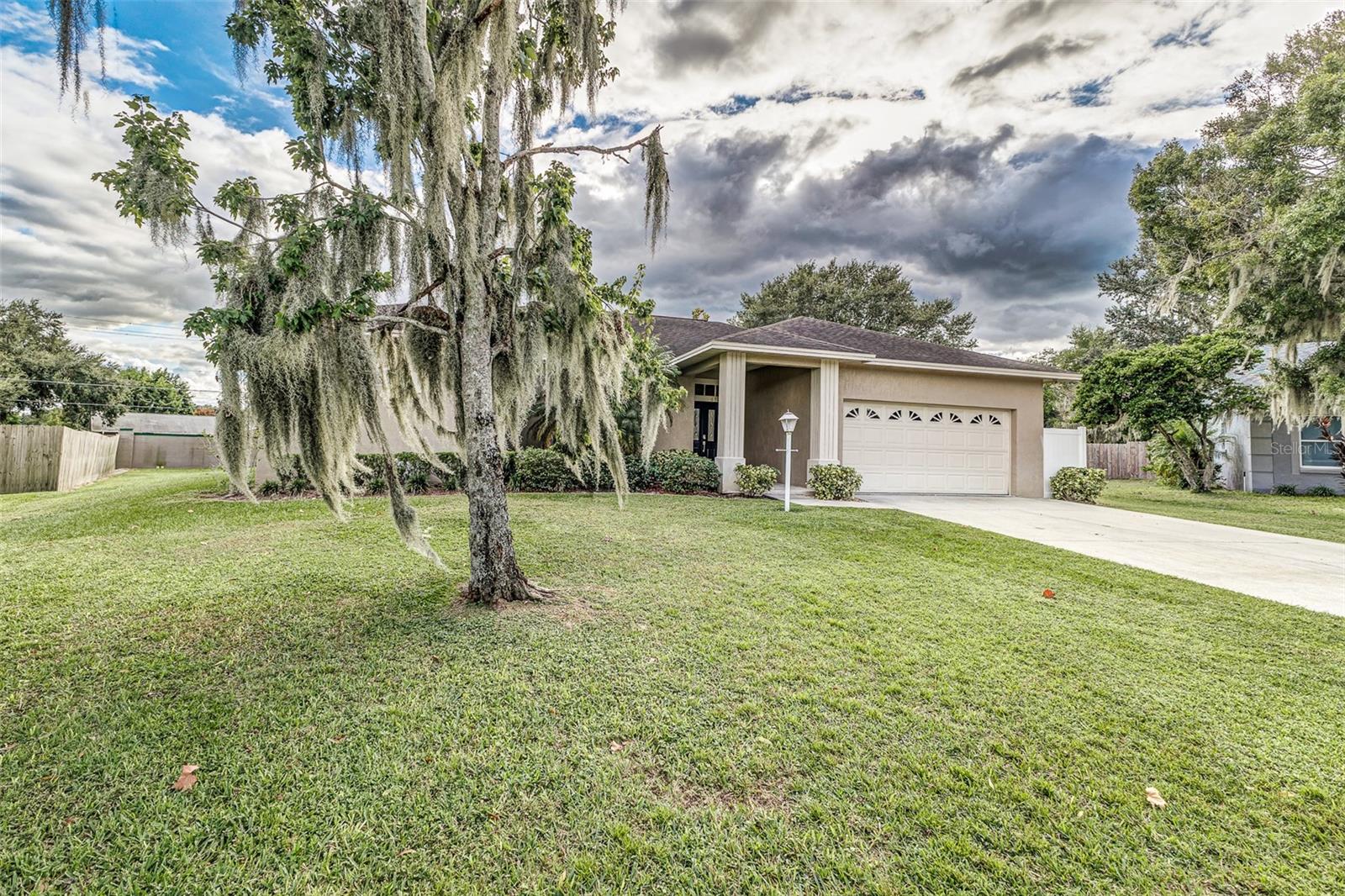 672 JESSANDA CIRCLE
