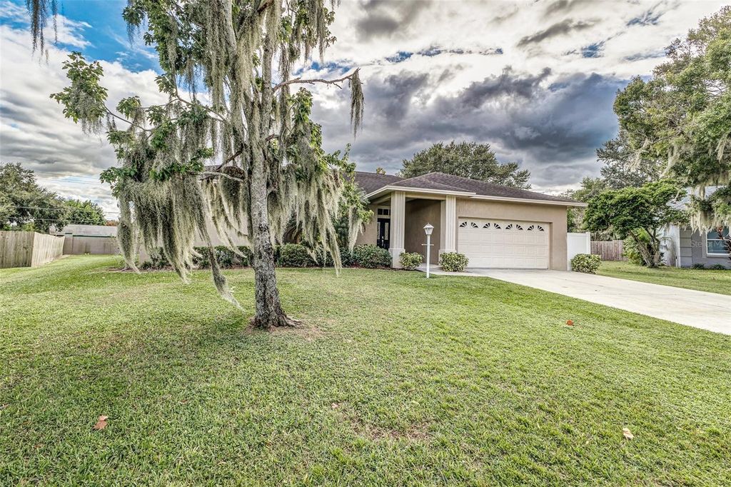 Photo of 672 Jessanda Circle, Lakeland, FL 33813 (MLS # L4956465)