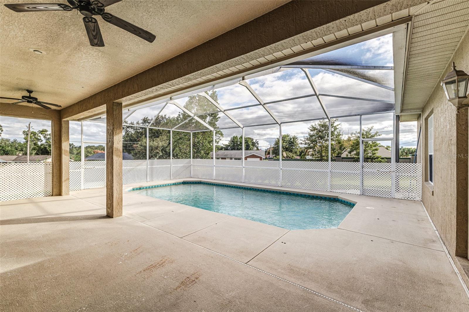 SCOTT LAKE WEST - Residential
