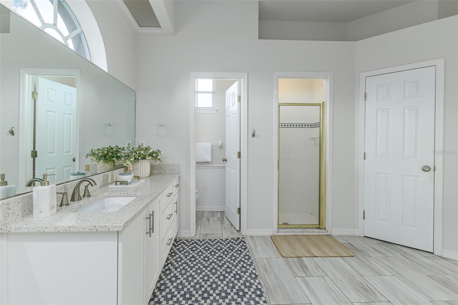SCOTT LAKE WEST - Residential