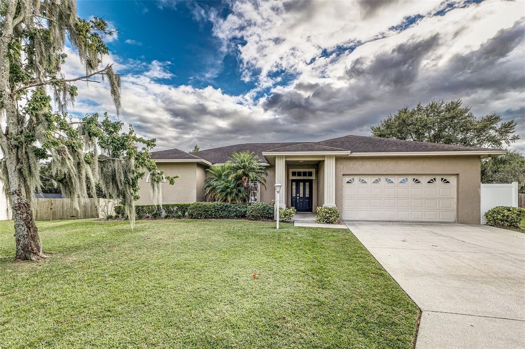 Photo of 672 Jessanda Circle, Lakeland, FL 33813 (MLS # L4956465)