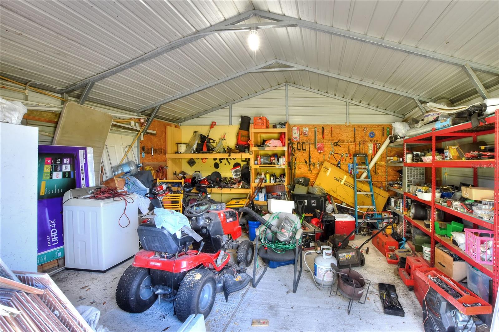 OAKRIDGE ESTATES - Residential