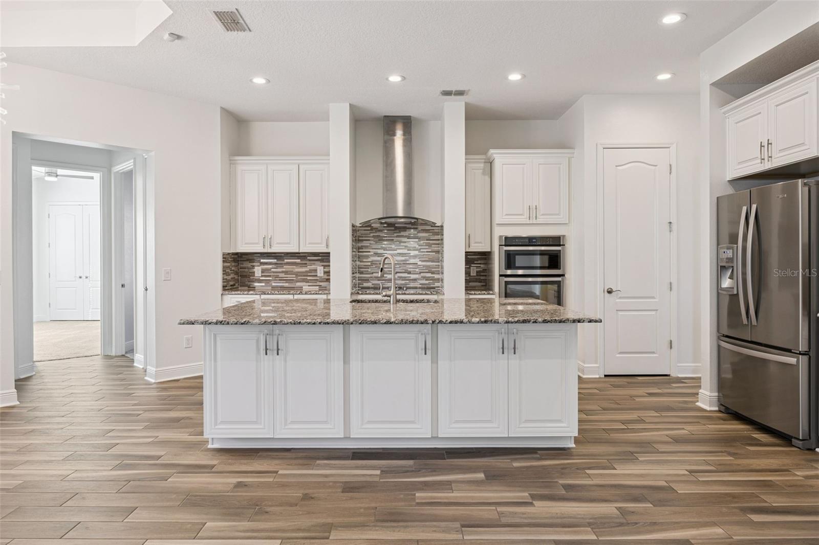 ISLES OF LAKE HANCOCK - Residential