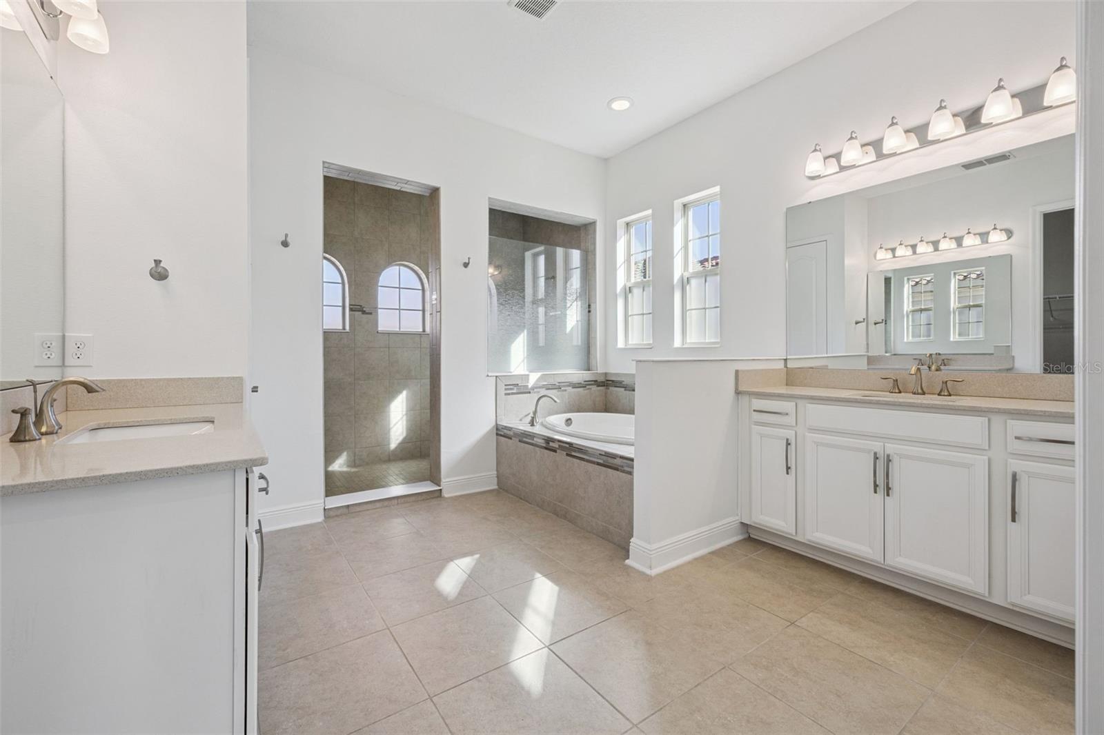 ISLES OF LAKE HANCOCK - Residential