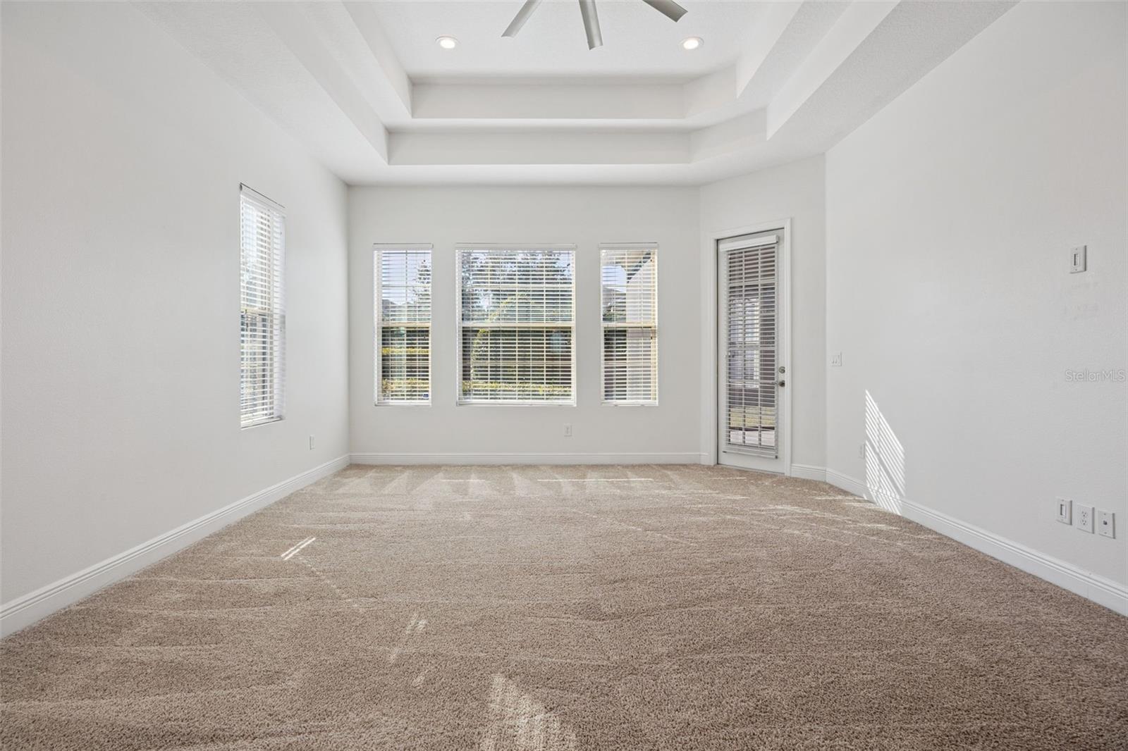 ISLES OF LAKE HANCOCK - Residential