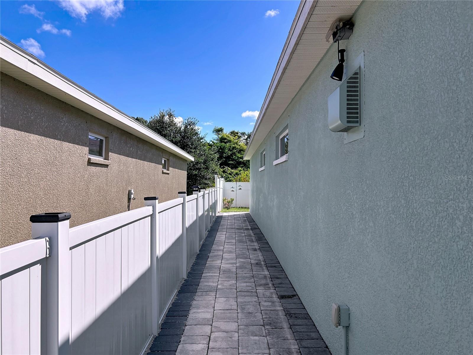 CORTEZ LANDINGS - Residential