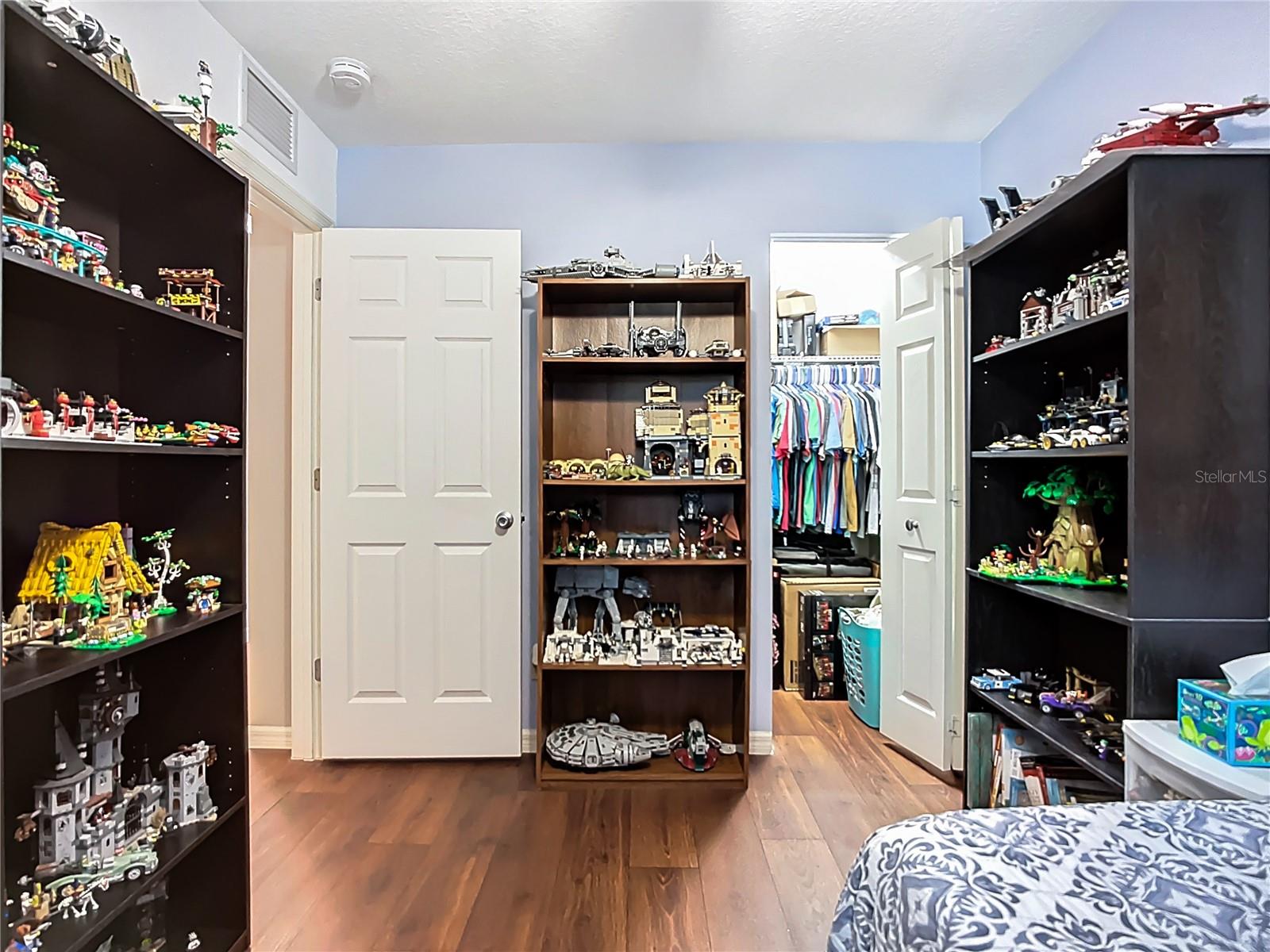 CORTEZ LANDINGS - Residential