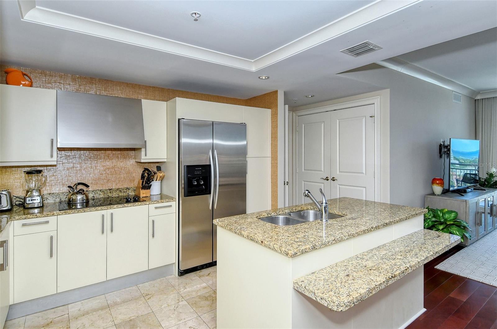 1350 MAIN - Residential Lease