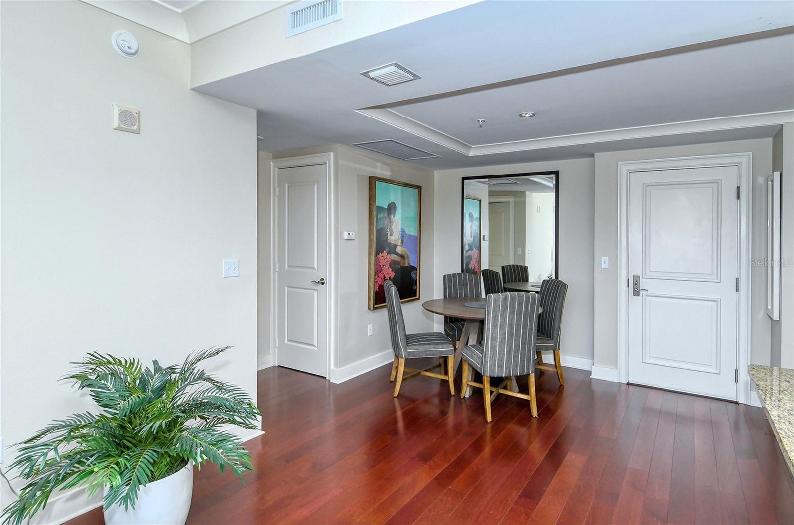 1350 MAIN - Residential Lease