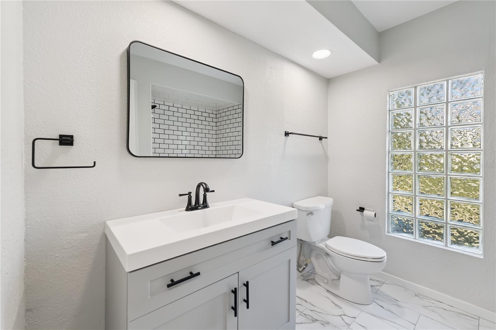 OVERLOOK ESTATES - Residential