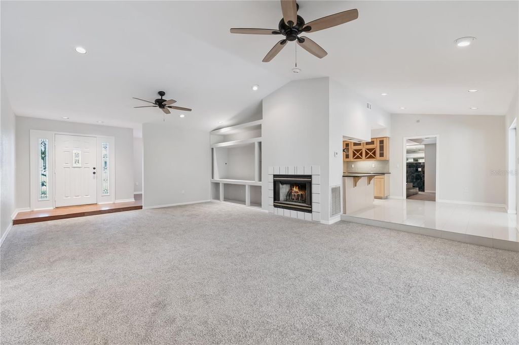 Photo of 720 Santa Maria Drive, Winter Haven, FL 33884 (MLS # P4937320)