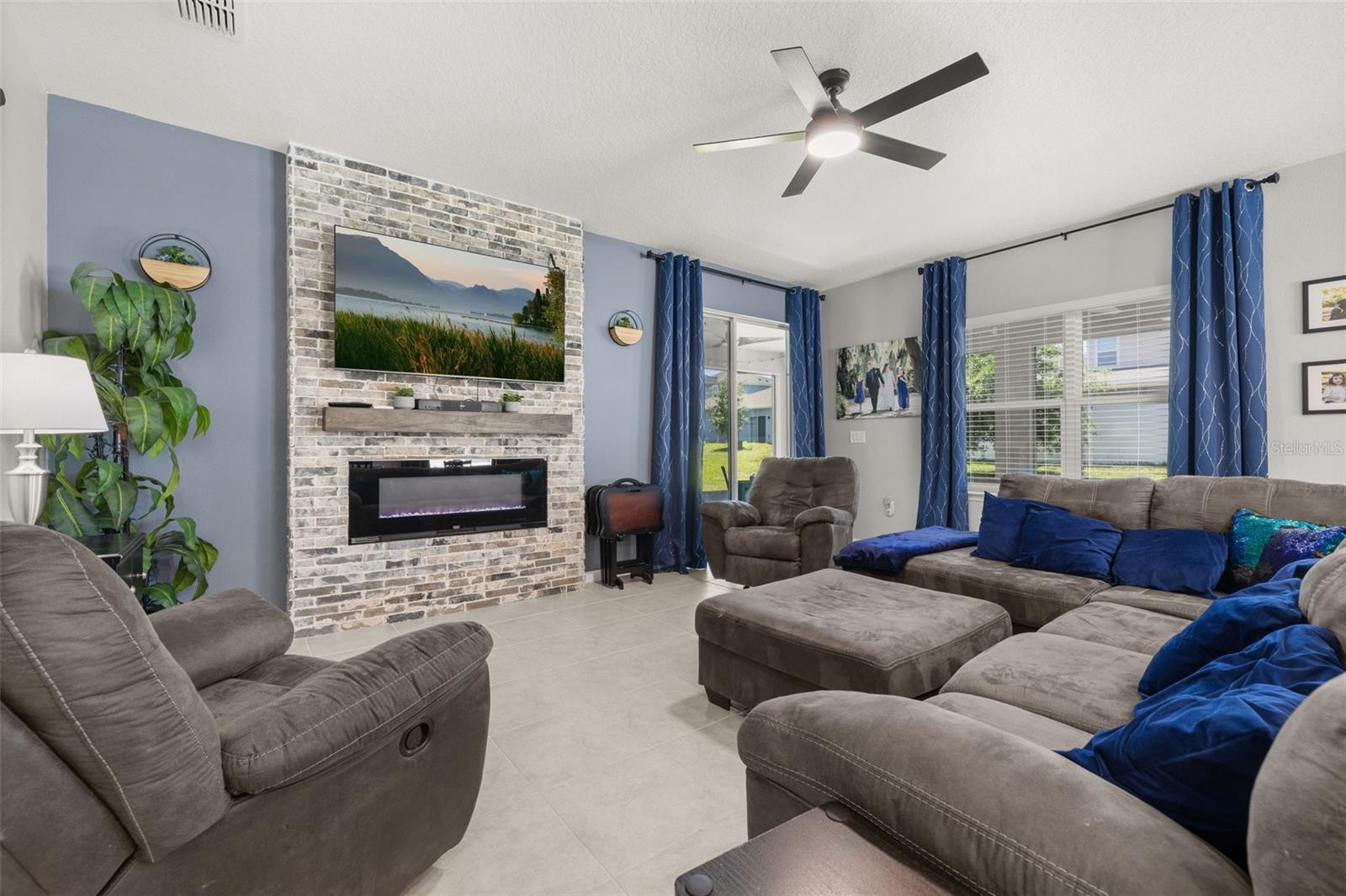 ASTONIA - Residential