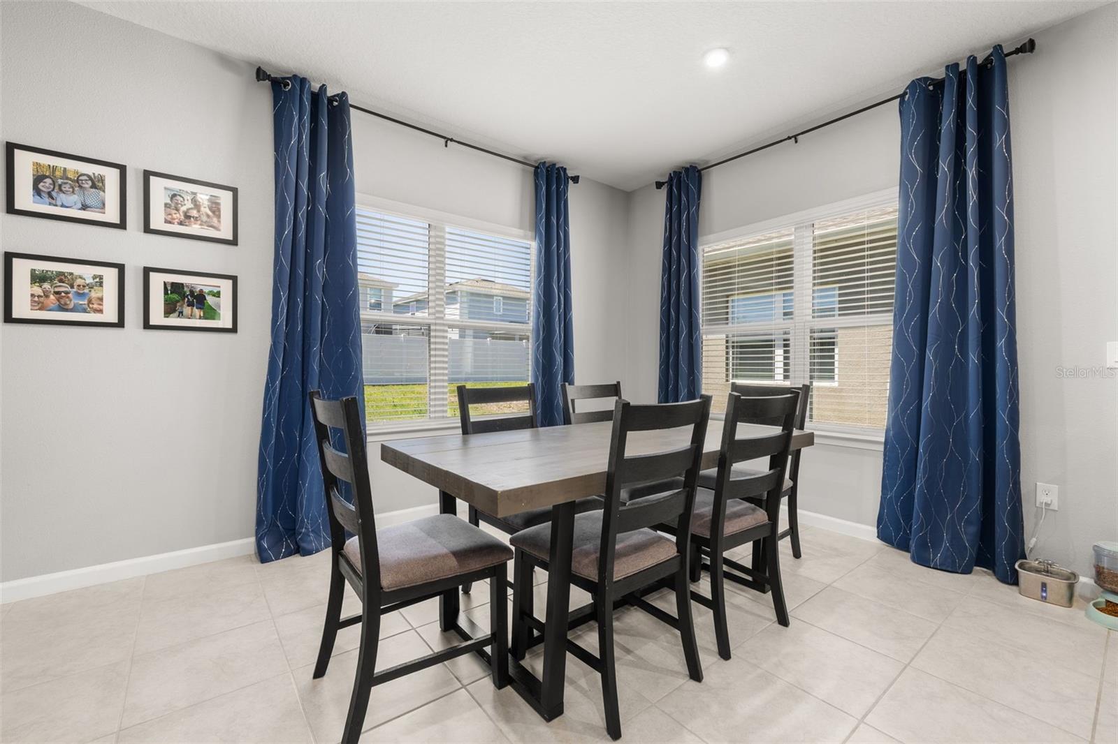 ASTONIA - Residential