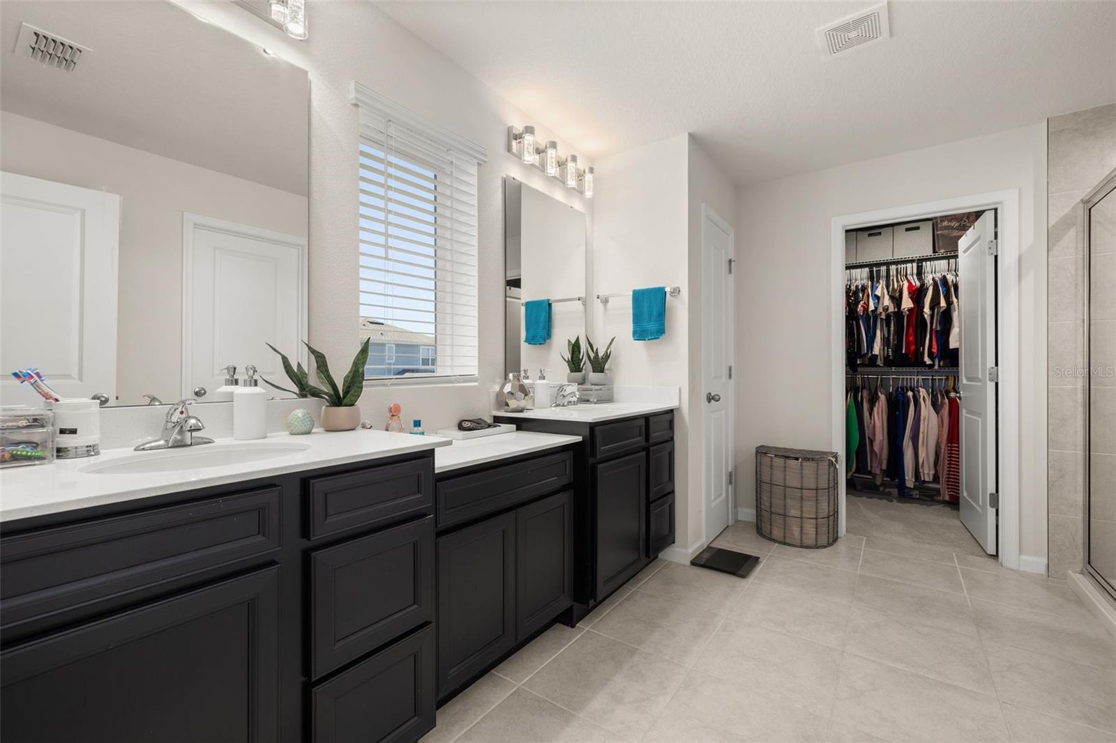 ASTONIA - Residential