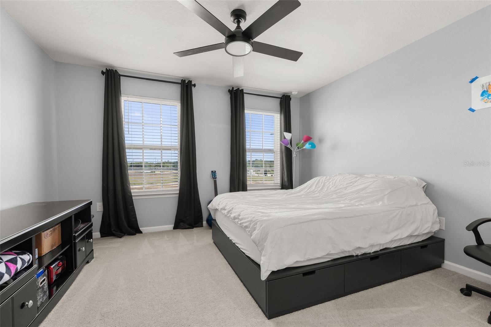 ASTONIA - Residential