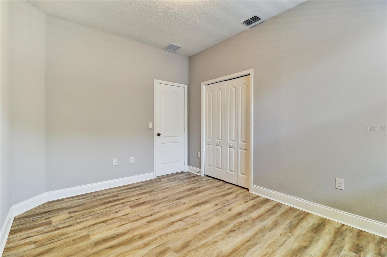 SUNSET GROVES PH 2 - Residential Lease