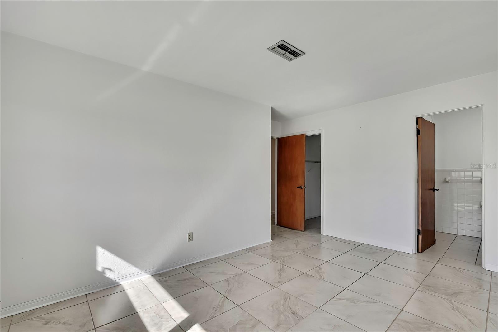 RIPPLING WATERS - Residential