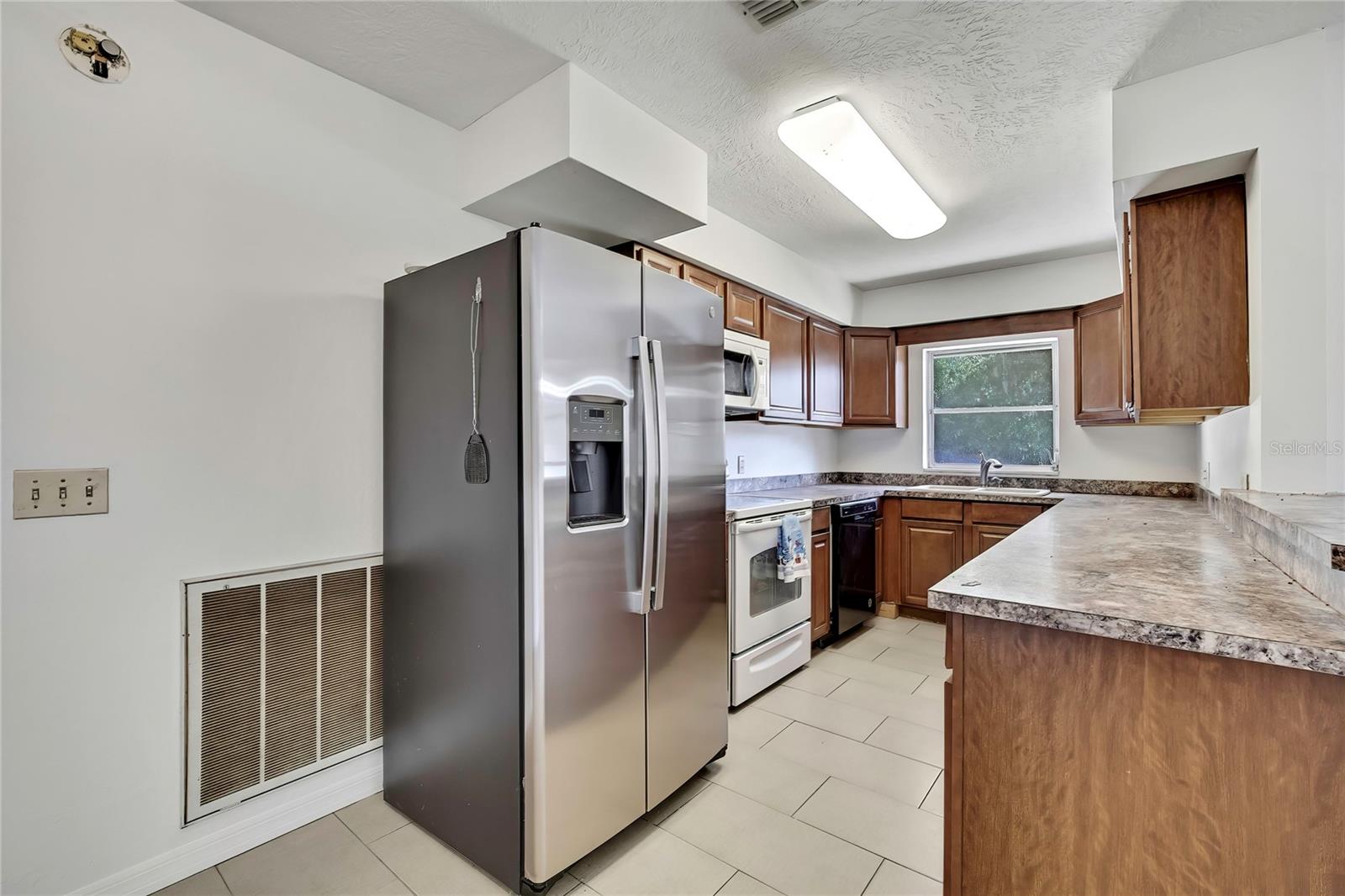 RIPPLING WATERS - Residential