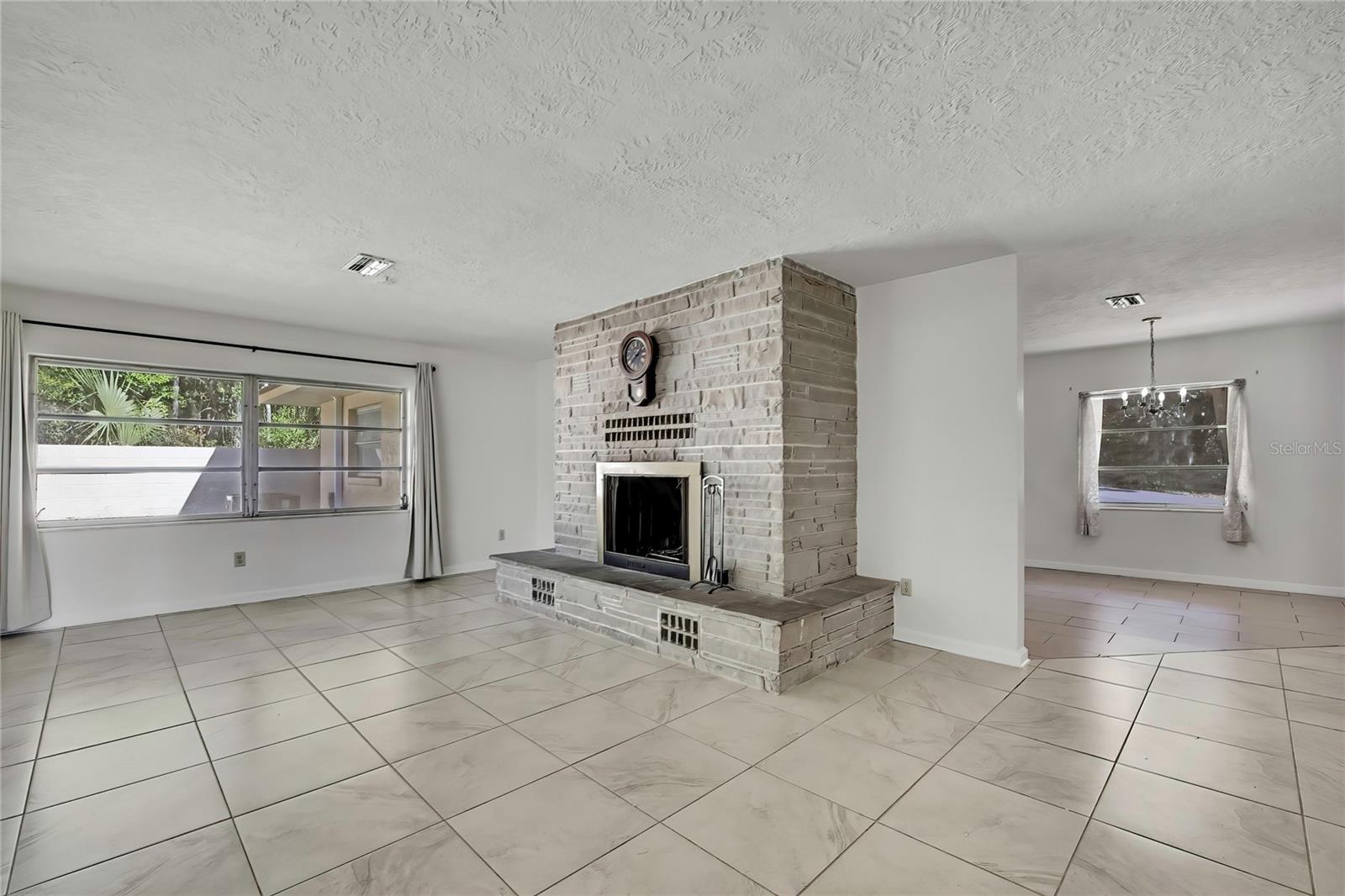 RIPPLING WATERS - Residential