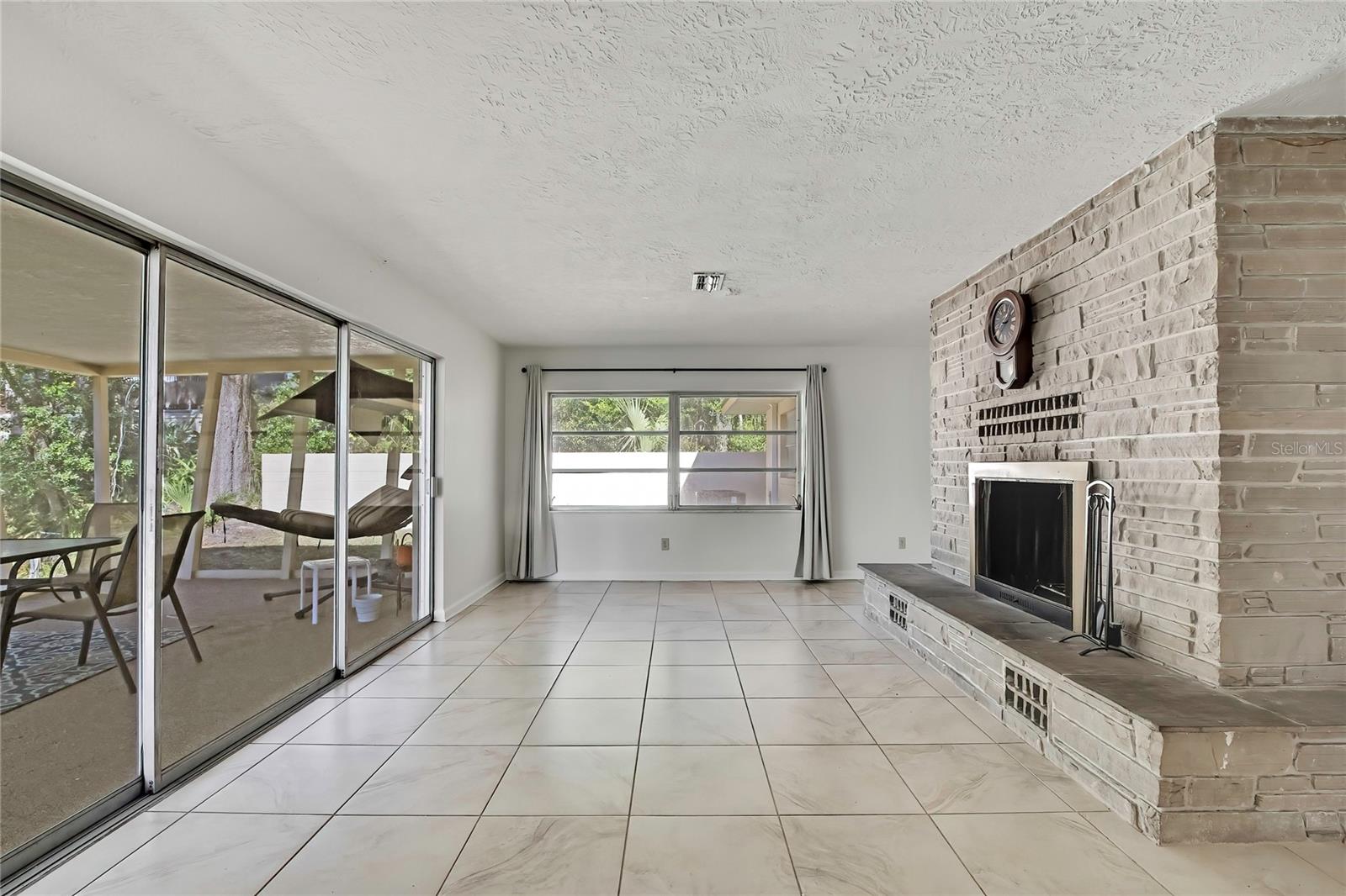 RIPPLING WATERS - Residential