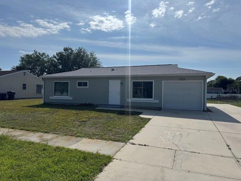 Photo of 2422 Roxbury Circle, North Port, FL 34287 (MLS # C7525215)