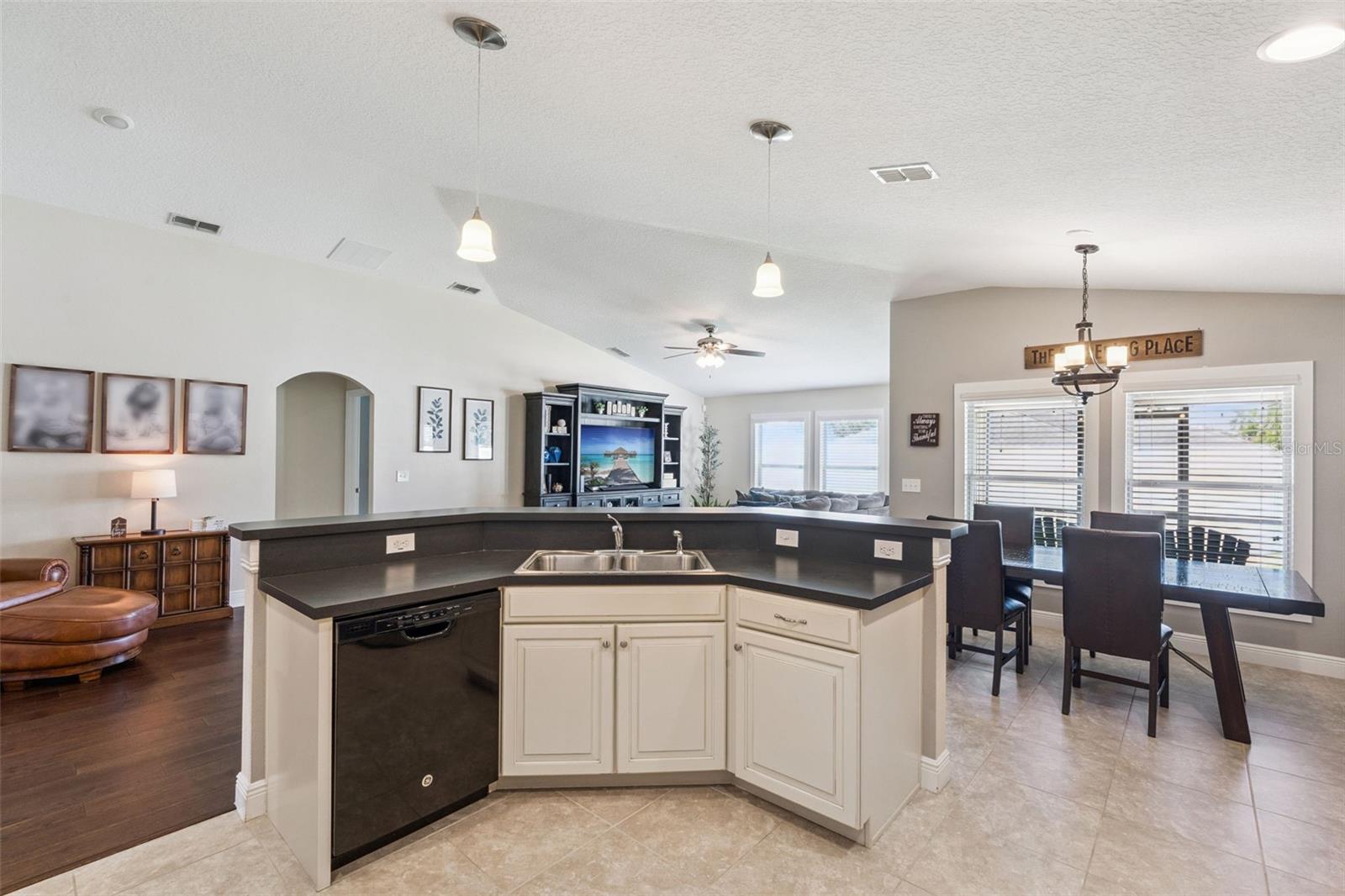 COVINGTON CHASE - Residential