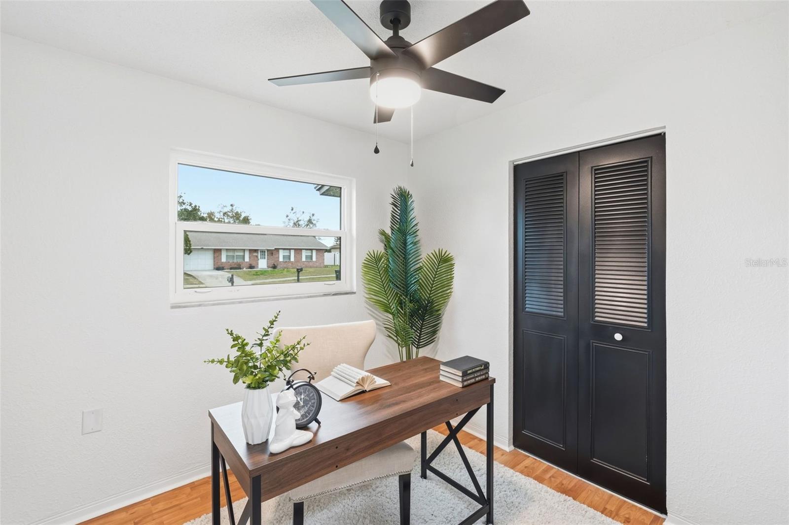 DELTONA LAKES UNIT 02 - Residential