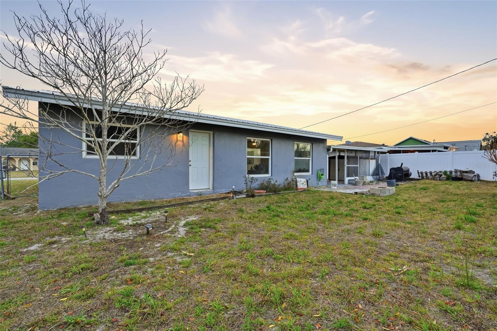 DELTONA LAKES UNIT 02 - Residential