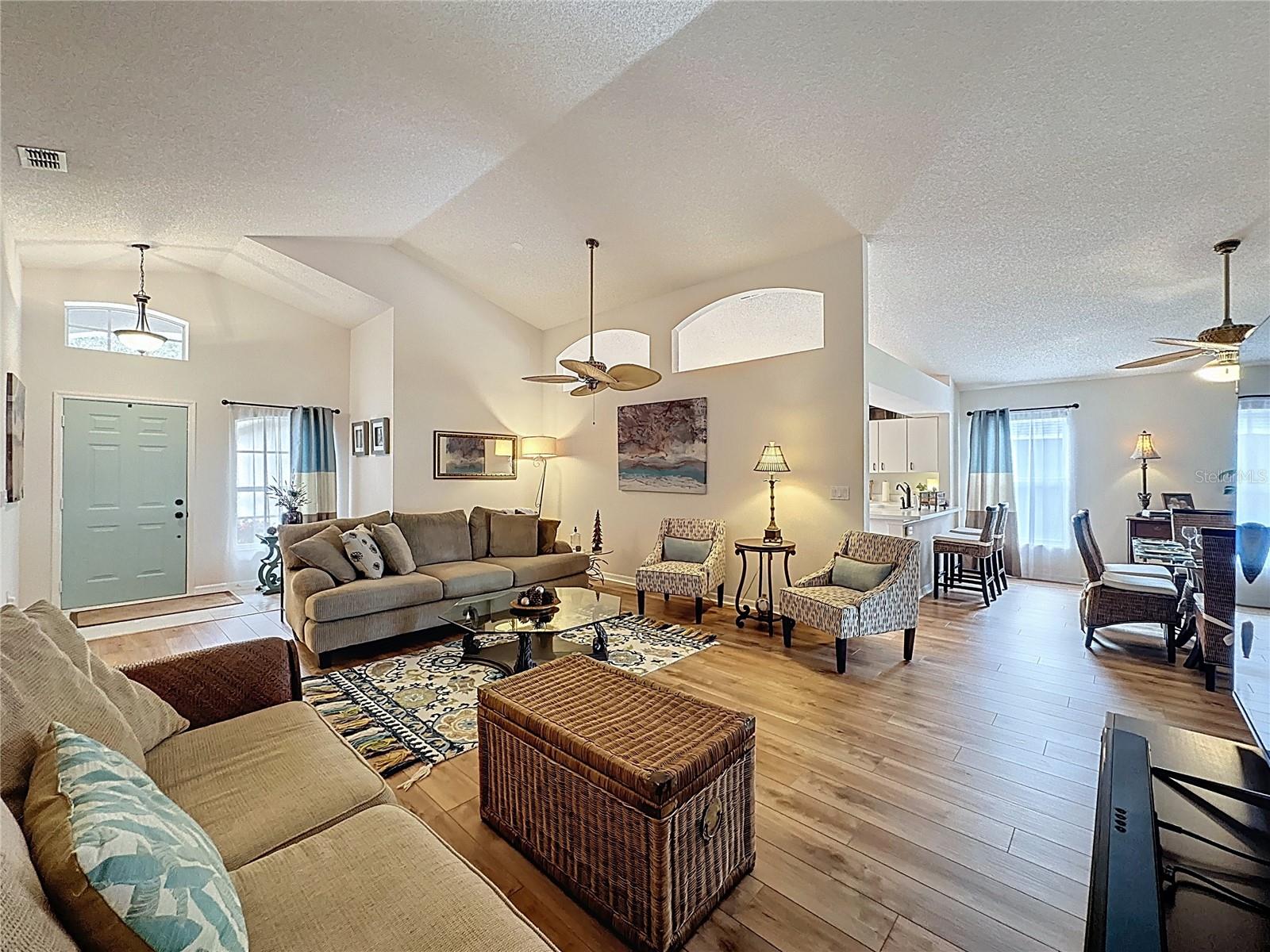 KINGS RIDGE - Residential