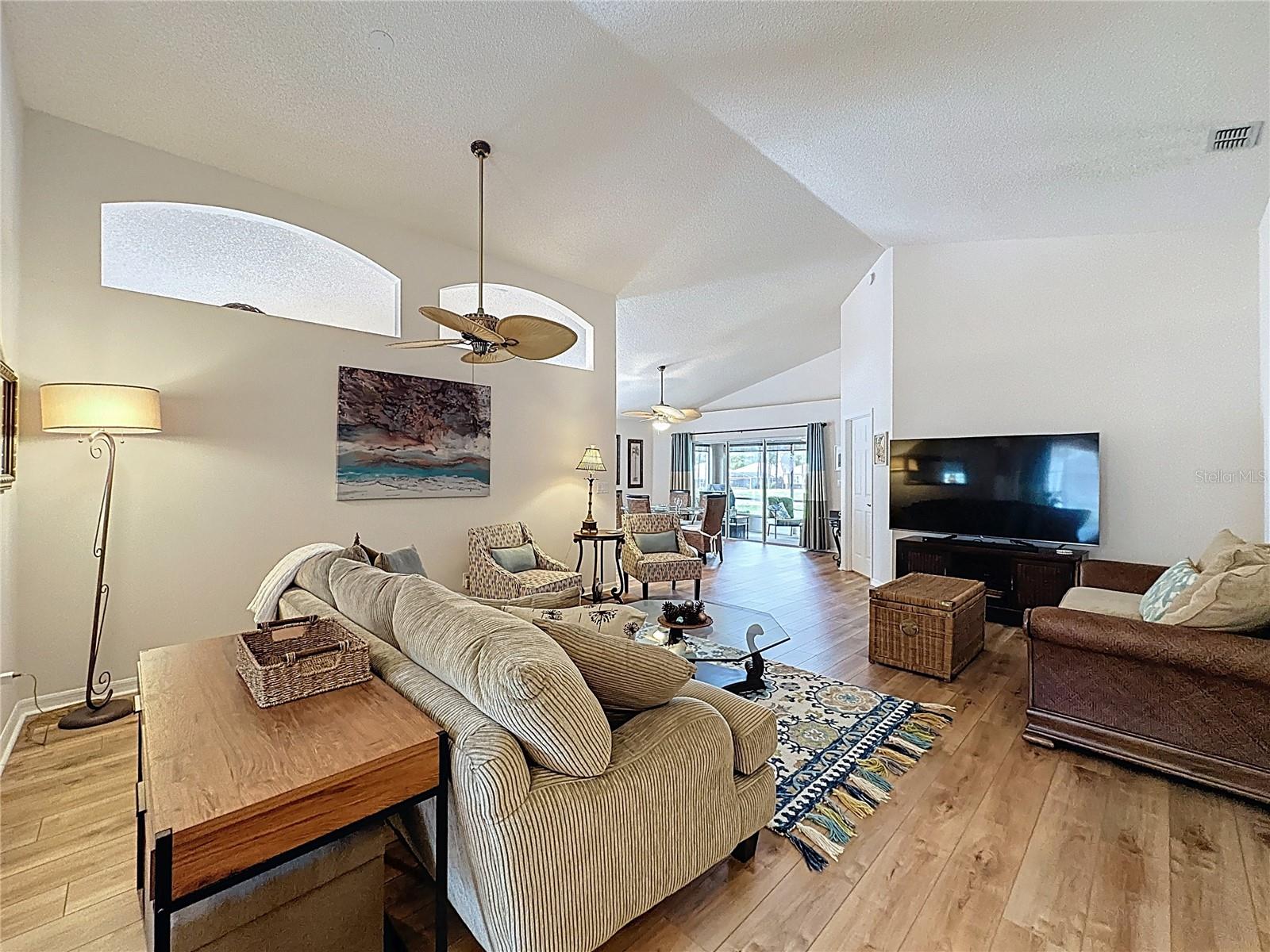 KINGS RIDGE - Residential