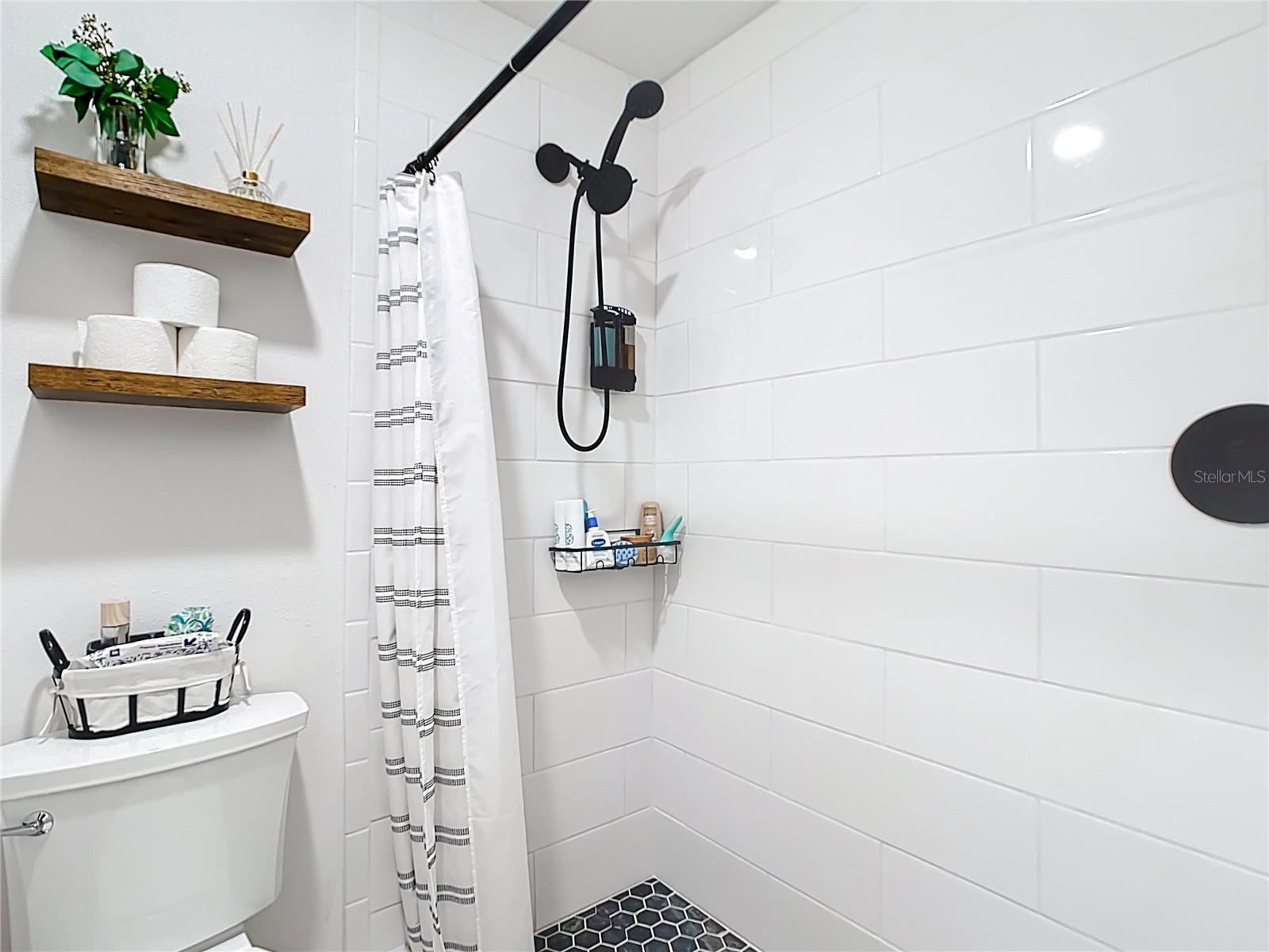 BIG PINE ISLAND SUB - Residential