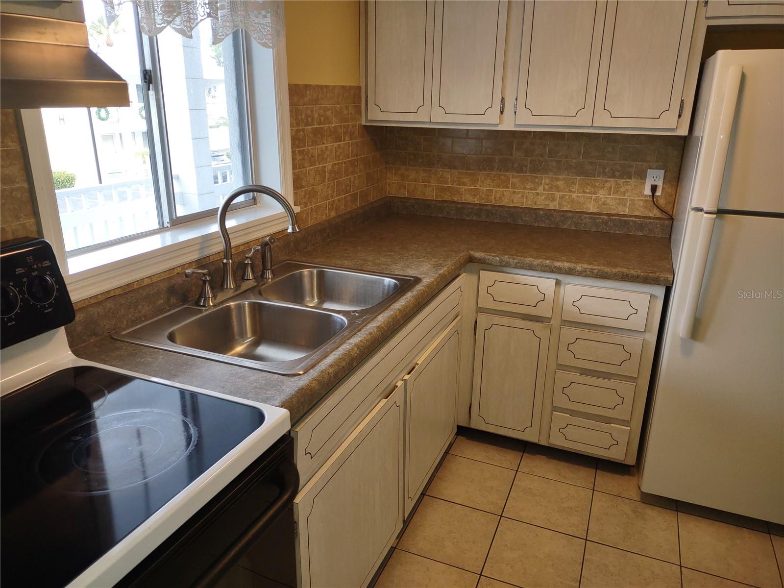 1566 PLEASANT ROAD J24