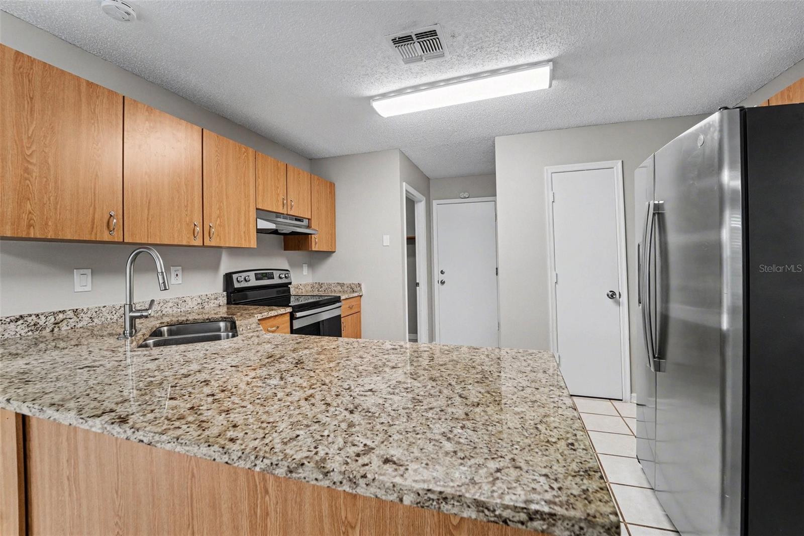 LAKEVIEW KNOLL PH 01 - Residential