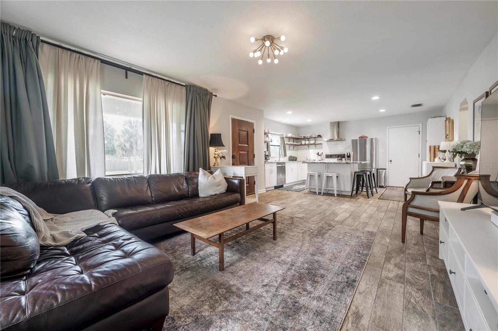 RIVERSIDE NORTH - Residential