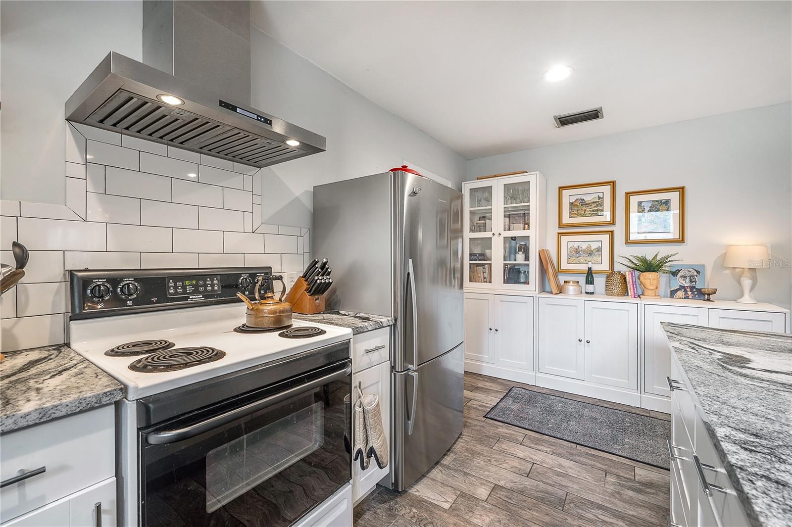 RIVERSIDE NORTH - Residential