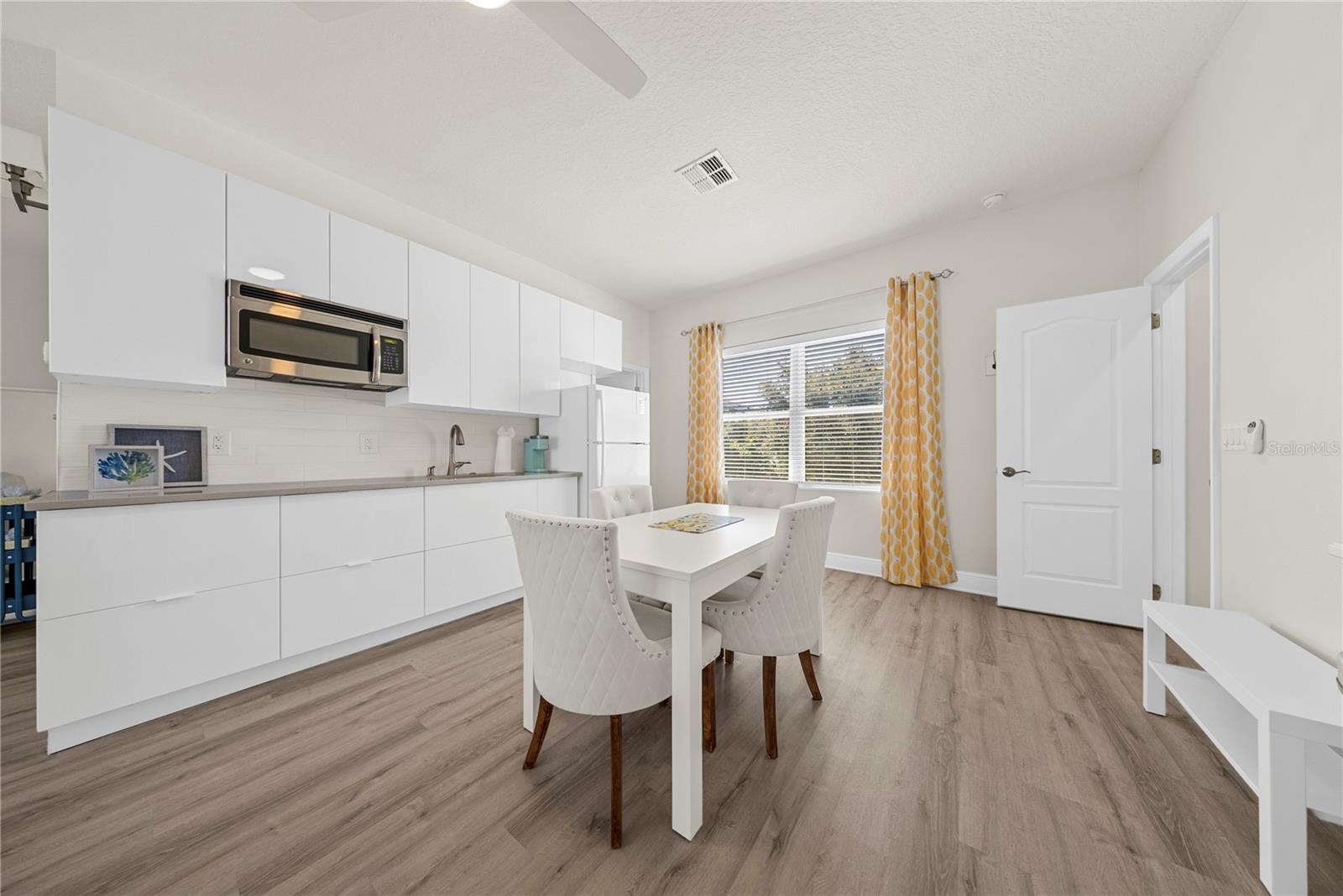 OVERLOOK 2/HAMLIN - Residential