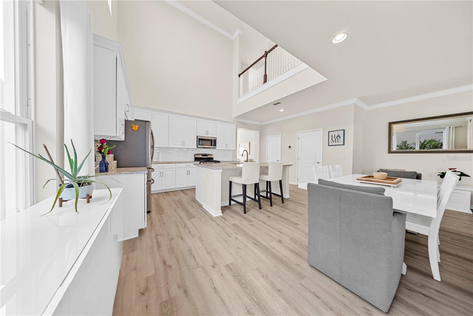 5443 BOWMAN DRIVE
