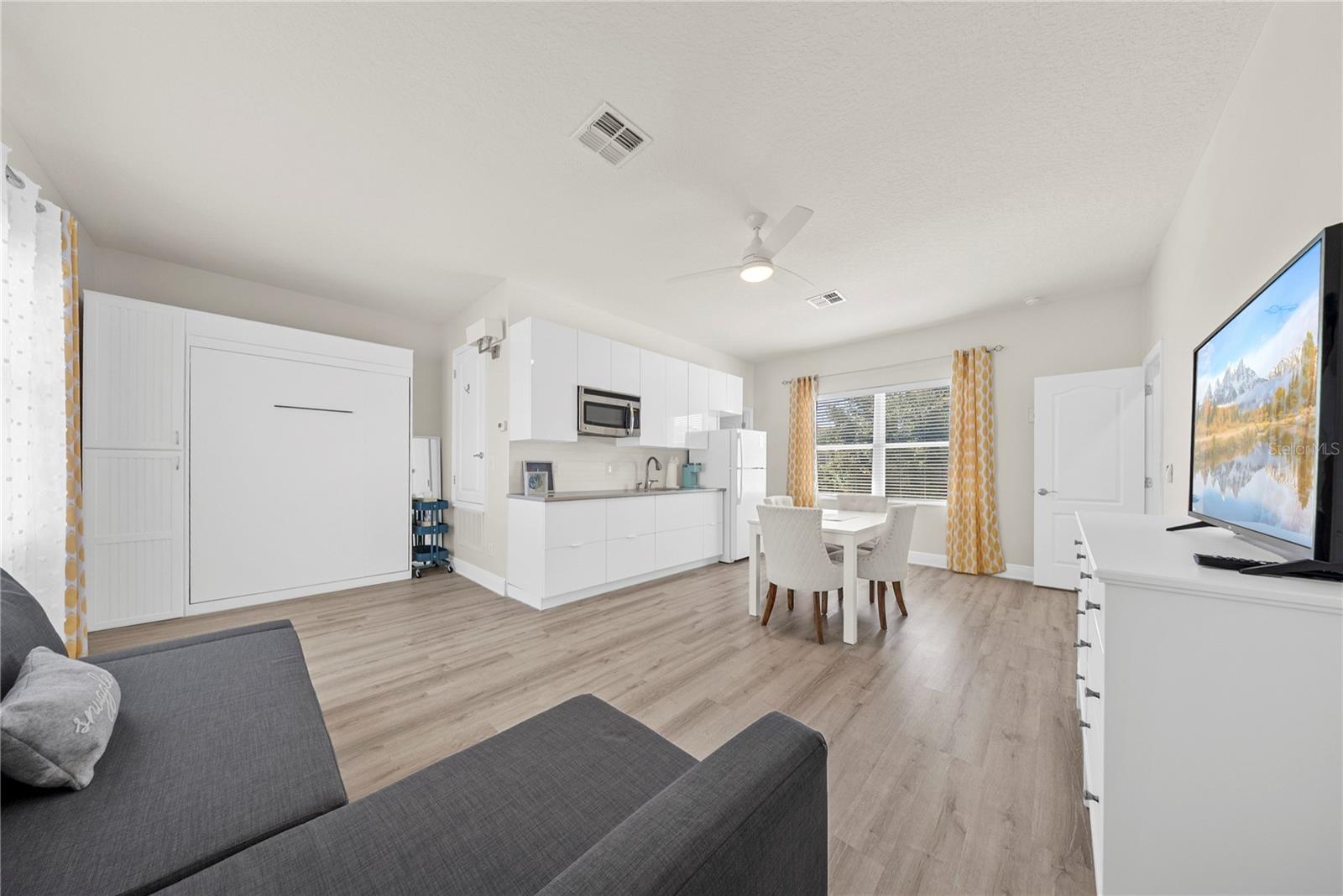OVERLOOK 2/HAMLIN - Residential