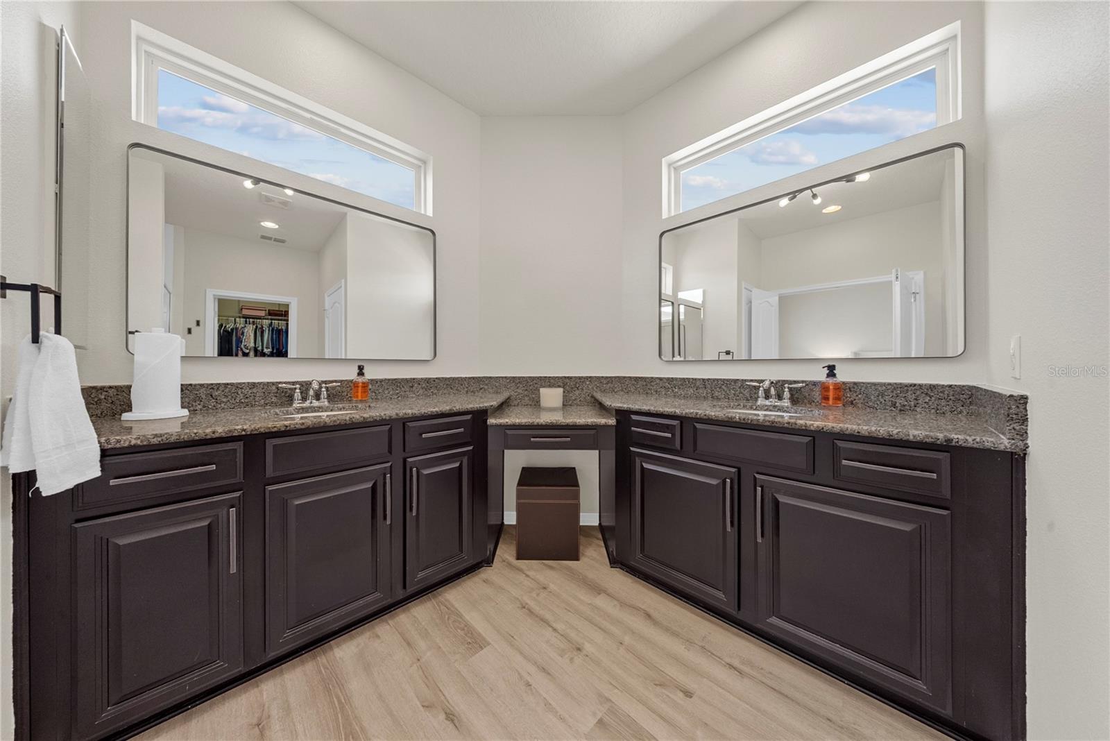 OVERLOOK 2/HAMLIN - Residential
