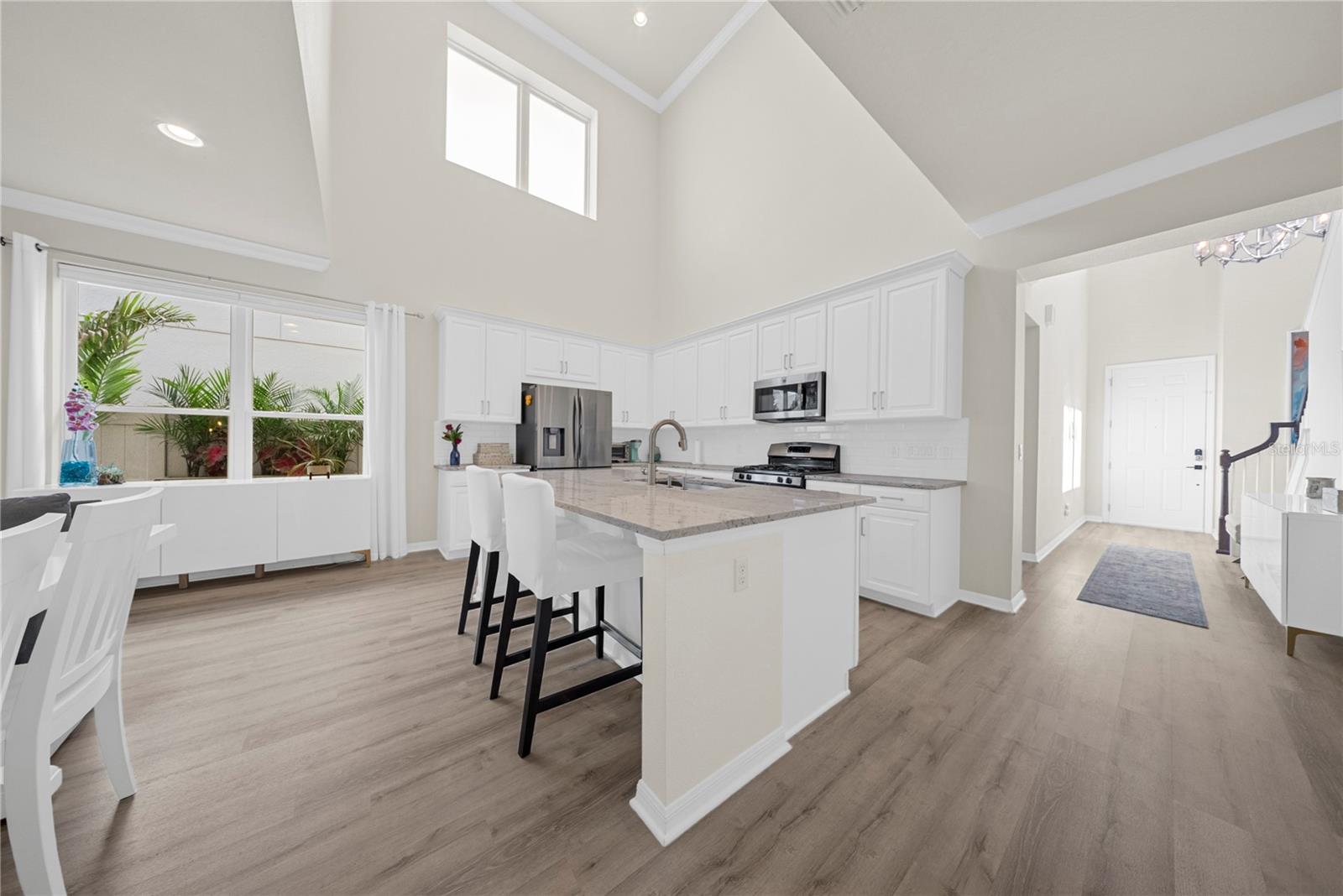 5443 BOWMAN DRIVE